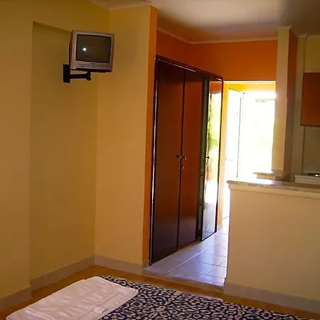 Aggelos Family Hotel