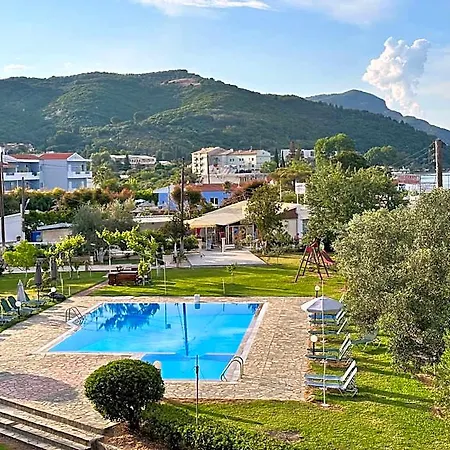 Aggelos Family Hotel